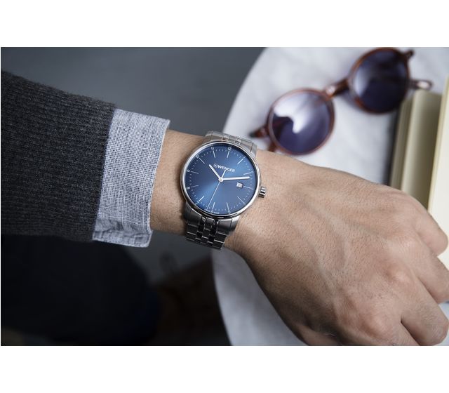 Wenger Urban Classic in Blue, 42 mm